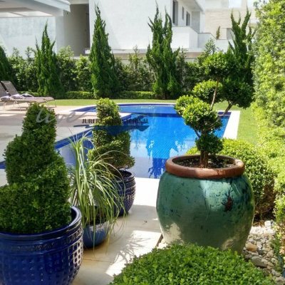 Casa Residencial com 470m², 4 quartos, 4 suítes, 2 garagens, no bairro Jurerê Internacional em Florianópolis