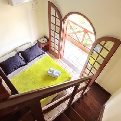 Pousada com 852m², 14 quartos (sendo 7 suítes), 10 garagens, no bairro Ponta das Canas em Florianópolis