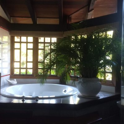 Casa Residencial com 942m², 5 quartos (sendo 5 suítes), 3 garagens, no bairro Jurerê Internacional em Florianópolis