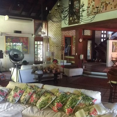 Casa Residencial com 942m², 5 quartos (sendo 5 suítes), 3 garagens, no bairro Jurerê Internacional em Florianópolis