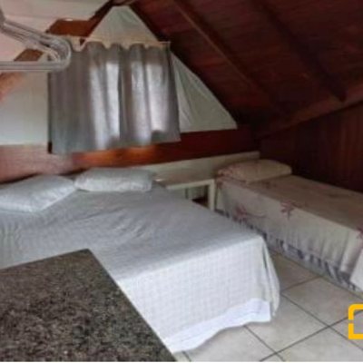 Casa Residencial com 200m², 4 quartos, 3 suítes, 5 garagens, no bairro Jurerê Internacional em Florianópolis