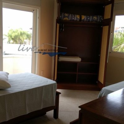 Casa Residencial com 1290m², 8 quartos (sendo 6 suítes), 8 garagens, no bairro Jurerê Internacional em Florianópolis