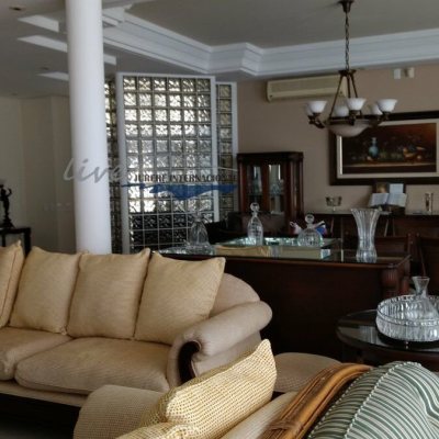 Casa Residencial com 1290m², 8 quartos (sendo 6 suítes), 8 garagens, no bairro Jurerê Internacional em Florianópolis