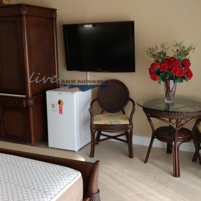 Casa Residencial com 1290m², 8 quartos (sendo 6 suítes), 8 garagens, no bairro Jurerê Internacional em Florianópolis