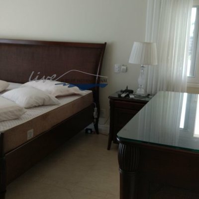 Casa Residencial com 1290m², 8 quartos (sendo 6 suítes), 8 garagens, no bairro Jurerê Internacional em Florianópolis