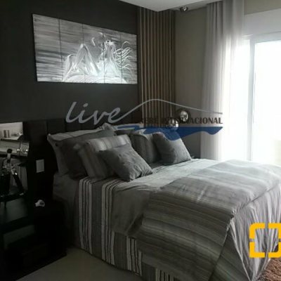 Casa Residencial com 665m², 5 quartos, 2 suítes, 2 garagens, no bairro Jurerê Internacional em Florianópolis