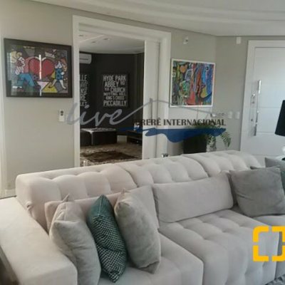 Casa Residencial com 665m², 5 quartos, 2 suítes, 2 garagens, no bairro Jurerê Internacional em Florianópolis