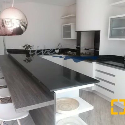 Casa Residencial com 665m², 5 quartos, 2 suítes, 2 garagens, no bairro Jurerê Internacional em Florianópolis