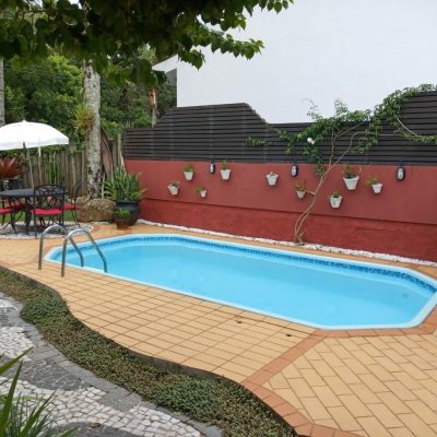 Casa Residencial com 280m², 4 quartos, 2 suítes, 2 garagens, no bairro Jurerê Internacional em Florianópolis