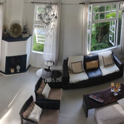 Casa Residencial com 280m², 4 quartos, 2 suítes, 2 garagens, no bairro Jurerê Internacional em Florianópolis