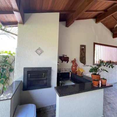 Casa Residencial com 3000m², 3 quartos, 3 suítes, 2 garagens, no bairro Jurerê Internacional em Florianópolis