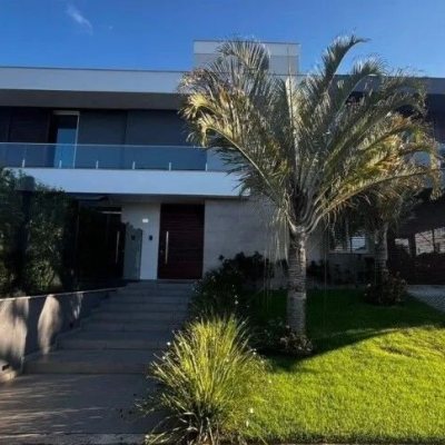 Casa Residencial com 433m², 5 quartos, 5 suítes, 4 garagens, no bairro Jurerê Internacional em Florianópolis