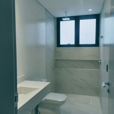 Casa Residencial com 700m², 5 quartos, 5 suítes, 6 garagens, no bairro Jurerê Internacional em Florianópolis