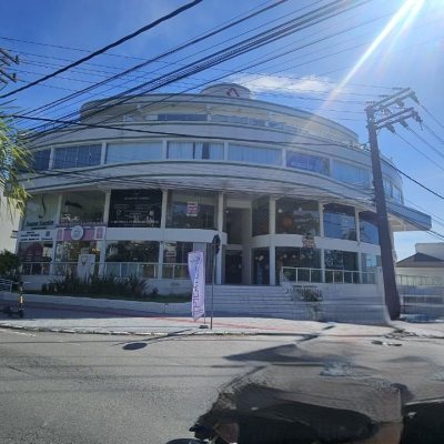 Sala com 41m², no bairro Córrego Grande em Florianópolis