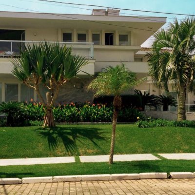 Casa Residencial com 1050m², 4 quartos (sendo 4 suítes), 5 garagens, no bairro Jurerê Internacional em Florianópolis