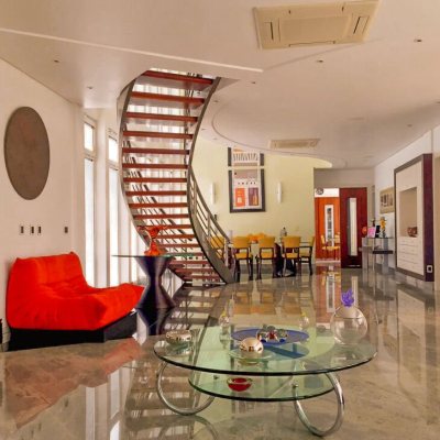 Casa Residencial com 1050m², 4 quartos (sendo 4 suítes), 5 garagens, no bairro Jurerê Internacional em Florianópolis