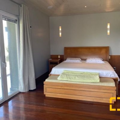 Casa Residencial com 1050m², 4 quartos (sendo 4 suítes), 5 garagens, no bairro Jurerê Internacional em Florianópolis