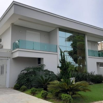 Casa Residencial com 500m², 6 quartos, 6 suítes, 3 garagens, no bairro Jurerê Internacional em Florianópolis