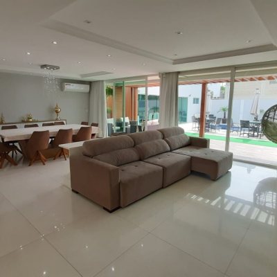 Casa Residencial com 500m², 6 quartos, 6 suítes, 3 garagens, no bairro Jurerê Internacional em Florianópolis