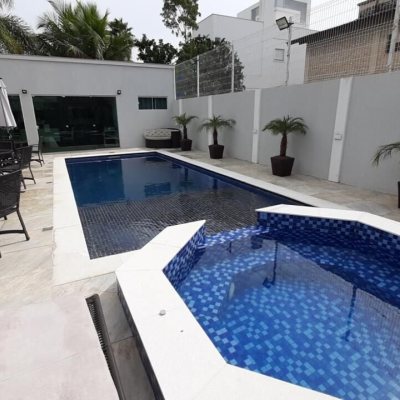 Casa Residencial com 500m², 6 quartos, 6 suítes, 3 garagens, no bairro Jurerê Internacional em Florianópolis