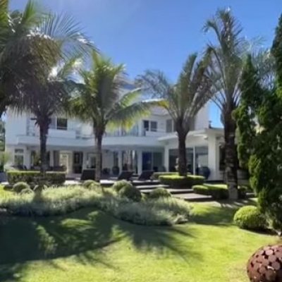 Casa Residencial com 1200m², 5 quartos, 5 suítes, 6 garagens, no bairro Jurerê Internacional em Florianópolis