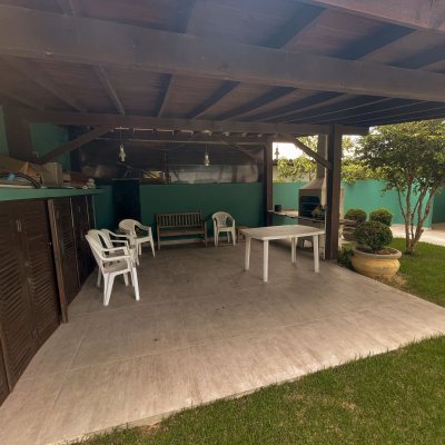 Casa Residencial com 300m², 4 quartos, 4 suítes, 4 garagens, no bairro Jurerê Internacional em Florianópolis