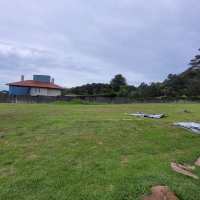 Terrenos Residenciais com 762m², no bairro Cacupé em Florianópolis