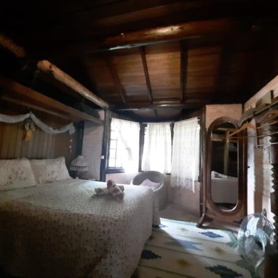 Pousada com 213m², 6 quartos (sendo 1 suíte), no bairro Jurerê Internacional em Florianópolis