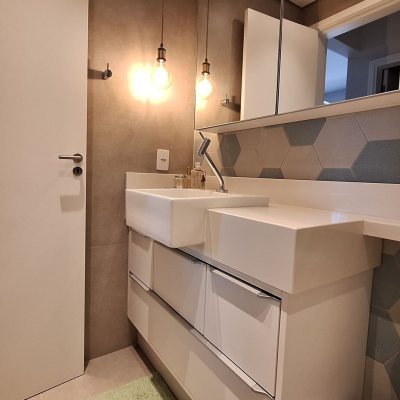 Apartamentos com 49m², 1 quarto, 1 garagem, no bairro Jurerê Internacional em Florianópolis