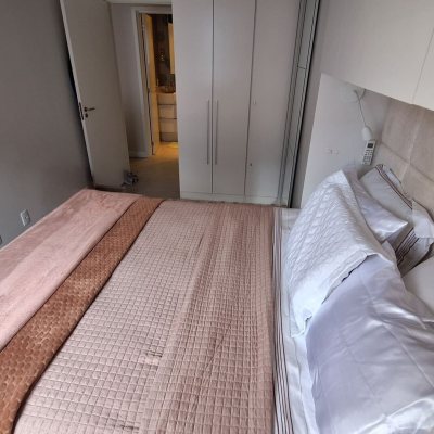 Apartamentos com 49m², 1 quarto, 1 garagem, no bairro Jurerê Internacional em Florianópolis