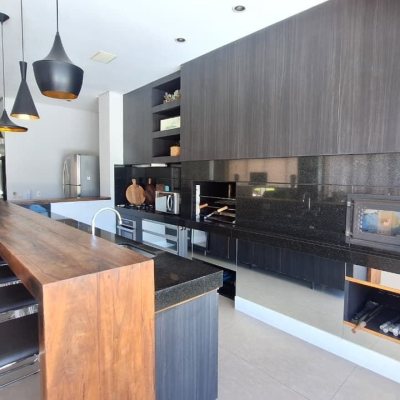 Apartamentos com 125m², 2 quartos, 1 suíte, 2 garagens, no bairro Jurerê Internacional em Florianópolis