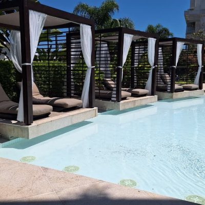 Apartamentos com 125m², 2 quartos, 1 suíte, 2 garagens, no bairro Jurerê Internacional em Florianópolis