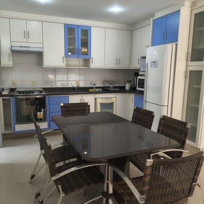 Apartamentos com 122m², 3 quartos, 2 suítes, 2 garagens, no bairro Jurerê Internacional em Florianópolis