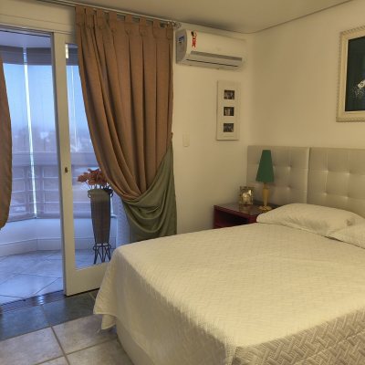 Apartamentos com 186m², 4 quartos, 1 suíte, 2 garagens, no bairro Jurerê Internacional em Florianópolis