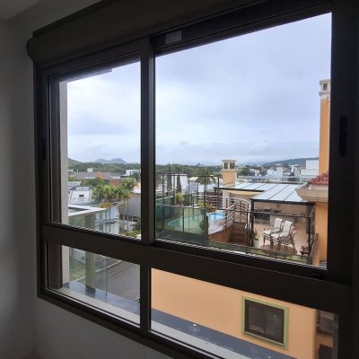 Apartamentos com 74m², 2 quartos, 2 suítes, 2 garagens, no bairro Jurerê Internacional em Florianópolis