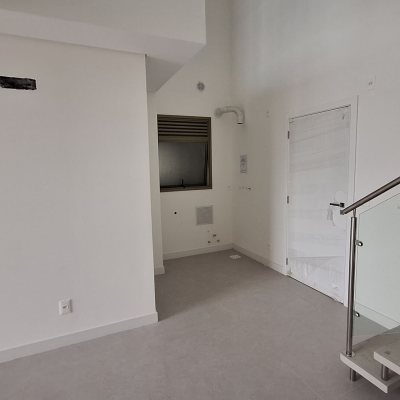 Apartamentos com 74m², 2 quartos, 2 suítes, 2 garagens, no bairro Jurerê Internacional em Florianópolis
