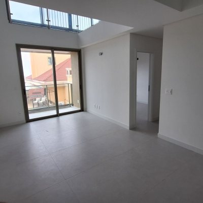Apartamentos com 74m², 2 quartos, 2 suítes, 2 garagens, no bairro Jurerê Internacional em Florianópolis