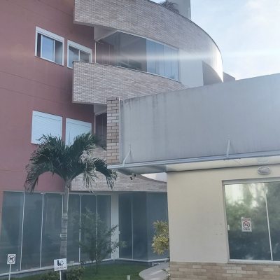 Cobertura com 178m², 3 quartos (sendo 1 suíte), 2 garagens, no bairro Ingleses Norte em Florianópolis