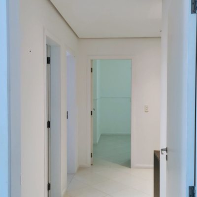 Cobertura com 178m², 3 quartos (sendo 1 suíte), 2 garagens, no bairro Ingleses Norte em Florianópolis