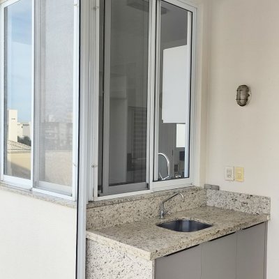 Cobertura com 178m², 3 quartos (sendo 1 suíte), 2 garagens, no bairro Ingleses Norte em Florianópolis