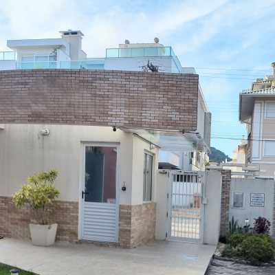 Cobertura com 178m², 3 quartos (sendo 1 suíte), 2 garagens, no bairro Ingleses Norte em Florianópolis