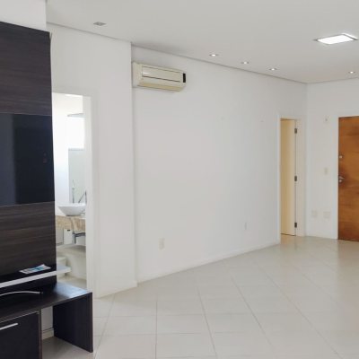 Cobertura com 178m², 3 quartos (sendo 1 suíte), 2 garagens, no bairro Ingleses Norte em Florianópolis