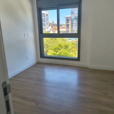 Apartamentos com 120m², 3 quartos, 3 suítes, 2 garagens, no bairro Jurerê Internacional em Florianópolis
