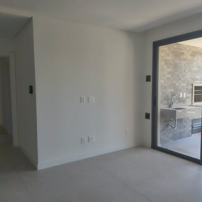 Apartamentos com 120m², 3 quartos, 3 suítes, 2 garagens, no bairro Jurerê Internacional em Florianópolis