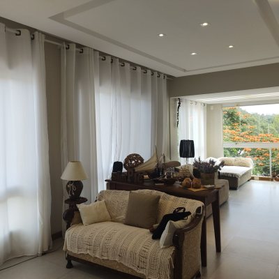Apartamentos com 117m², 3 quartos (sendo 2 suítes), 2 garagens, no bairro Jurerê em Florianópolis