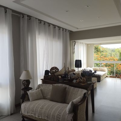 Apartamentos com 165m², 3 quartos (sendo 2 suítes), 2 garagens, no bairro Jurerê em Florianópolis