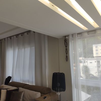 Apartamentos com 165m², 3 quartos (sendo 2 suítes), 2 garagens, no bairro Jurerê em Florianópolis