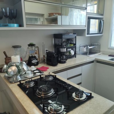 Apartamentos com 165m², 3 quartos (sendo 2 suítes), 2 garagens, no bairro Jurerê em Florianópolis