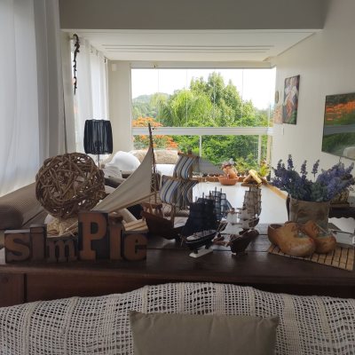 Apartamentos com 165m², 3 quartos (sendo 2 suítes), 2 garagens, no bairro Jurerê em Florianópolis