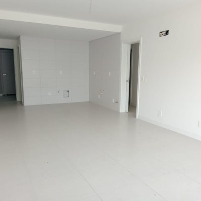 Apartamentos com 104m², 3 quartos, 3 suítes, 1 garagem, no bairro Jurerê em Florianópolis